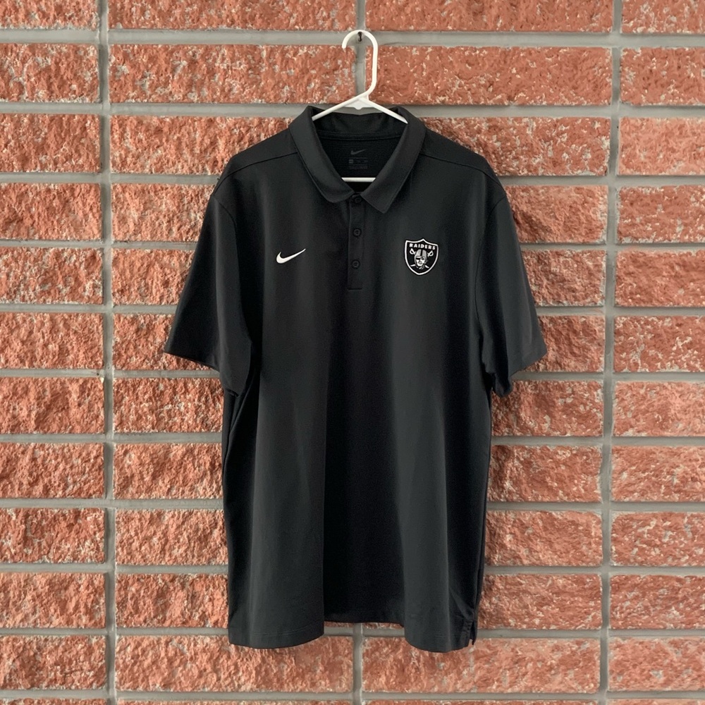 Nike polo Raiders shirt